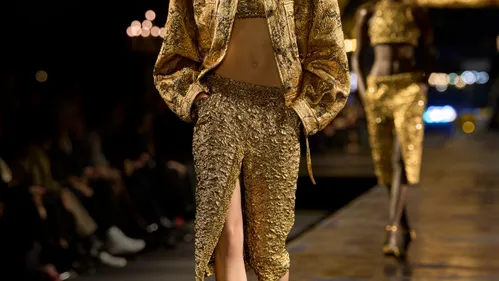 Saint Laurent, une nuit d’or à Paris
