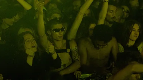 Comment la hard techno a explosé en France