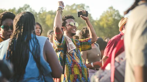 Deux institutions des nuits parisiennes s'unissent pour lancer leur...