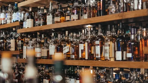 Quand la génération Z fait chuter l’industrie mondiale de l’alcool