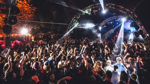 Pour fêter ses 10 ans, Allo Floride organise la plus belle fête...