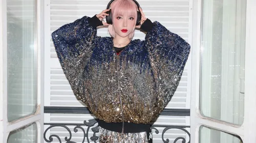 FG CHIC : ASABELLA — La mannequin qui fait vibrer les platines 