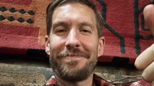 Calvin Harris remporte une première victoire contre son ancien...