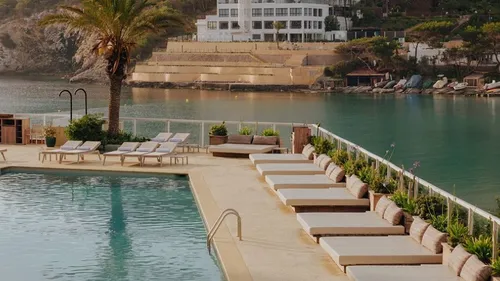 FG CHIC IBIZA : HYDE IBIZA : DESIGN BRUT, ESPRIT LIBRE ET CRIQUE...