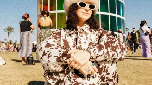 Time, le superbe titre onirique de Carlita 