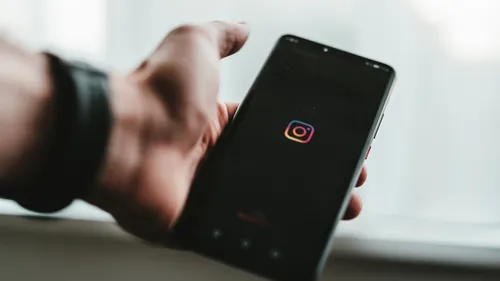 Instagram vous invite à faire une pause et à stopper... Instagram !