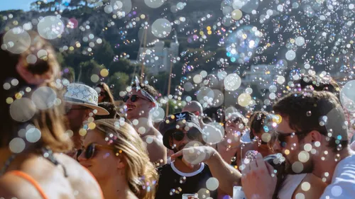La crème festival fait son retour au bord de la méditérannée ce...