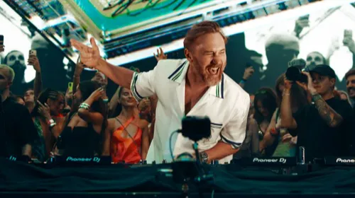 David Guetta annonce un closing exceptionnel à UNVRS