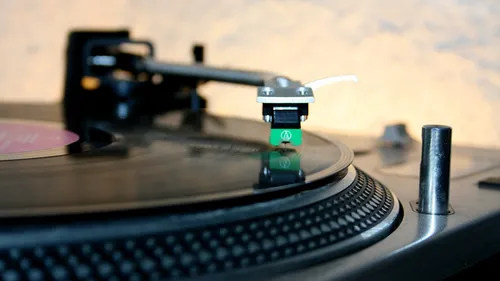 Taylor Swift veut-elle la mort des labels indépendants ?