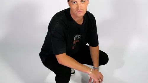 Doumea dévoile "30", son tout premier album dédié aux reprises