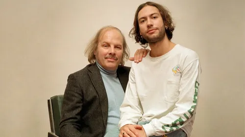 Philippe Katerine et Miel de Montagne, complètement déjantés