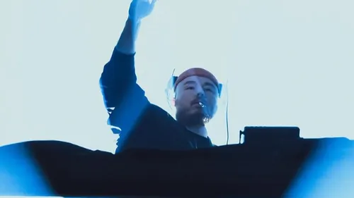 Duke Dumont fait revivre la house des années 90 avec Ain't No Game