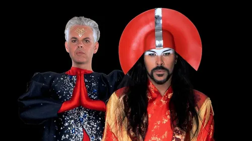 Le retour surprise d’Empire Of The Sun !