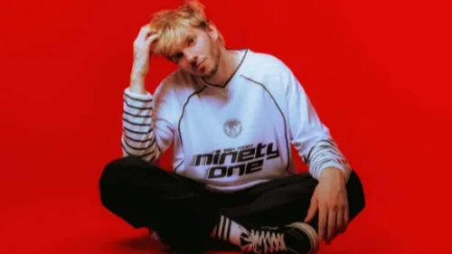 Open World, le nouveau road trip musical de Fakear