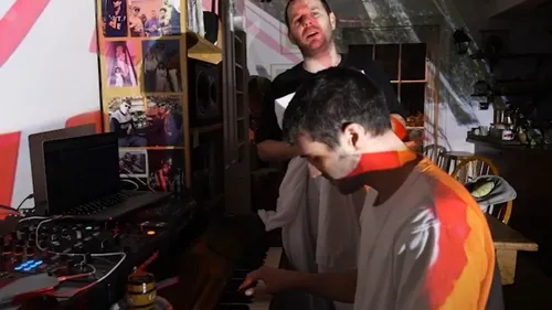 Fred Again est de retour avec une légende anglaise  