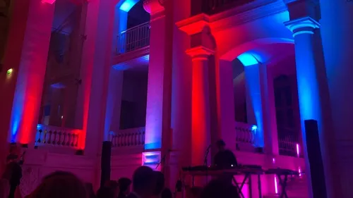 Faire la fête dans un musée avec Club80