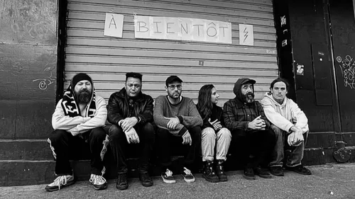 L’International contraint de fermer