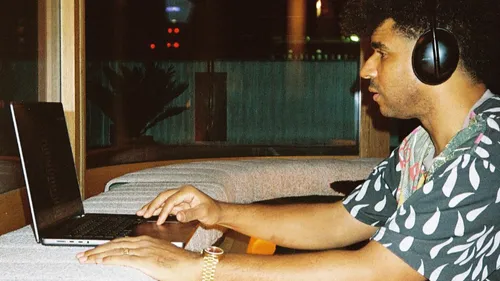 Jamie Jones fait du Jamie Jones sur son nouveau single Fine Fine Baby