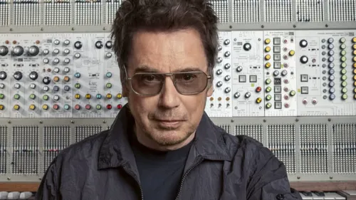 Jean-Michel Jarre annonce une tournée pour les 50 ans d’Oxygene