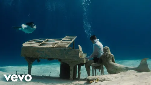 Kygo : un clip sublime pour 'Love Me Now' et un line-up au top pour...