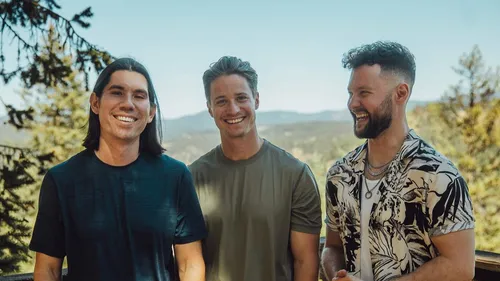 Kygo, inarrêtable, enchaîne avec Woke Up In Love !