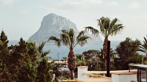 FG CHIC IBIZA : La Mirada by Petunia 