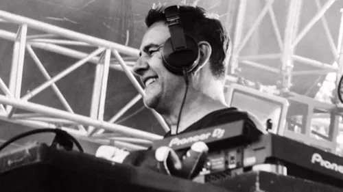 Laurent Garnier fait son retour derrière les platines 