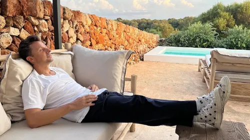 Martin Solveig prolonge l'été avec "I Don't Wanna Work"