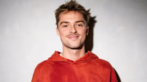 Faire la fête malgré la guerre, le retour de Max Laulom