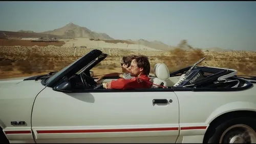 Après l'excellent Paranoïa, Møme dévoile Burnin toujours avec Ricky...