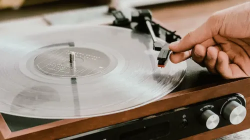 Le marché musical français continue de progresser