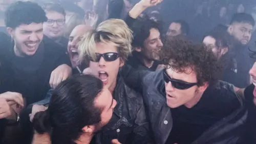 Ofenbach, en mode rockstar dans leur nouveau single