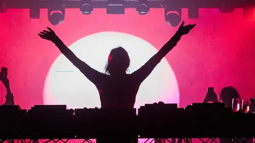 Les femmes, ces grandes oubliées du TOP 100 DJ 