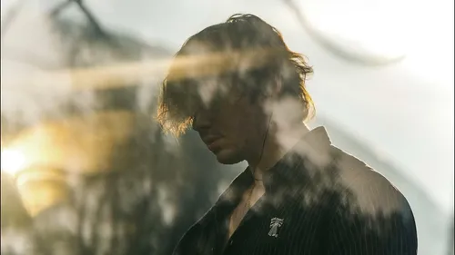 'A sky Full of Stars' de Coldplay mélangé avec 'Gravitation' ça...