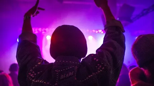 Prêt(e) à retourner faire la fête en club ?