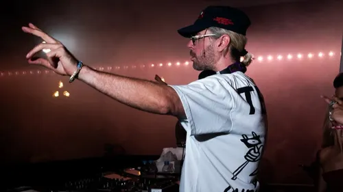 Adriatique, Solomun et Rampa vont jouer à Paris pour la Fashion Week