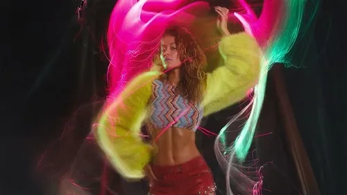 Joy, le nouveau Rita Ora, écrit par Clementine Douglas ! 