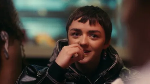 Une star de Game of Thrones dans le clip du sublime ‘She’s On My...