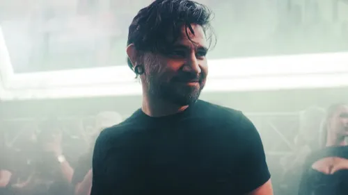 Skrillex revient en force avec SOMA, un projet éclectique et explosif