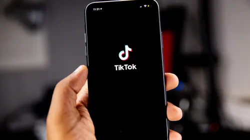 Tiktok et la musique, une affaire de quelques secondes…