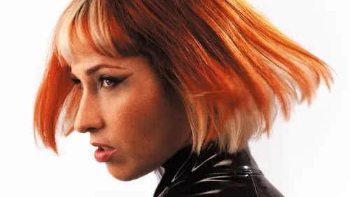 Lendemain de fête, le nouveau titre électro pop de Suzane