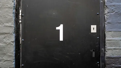 Music Story du jour : 1er titre de Purple Disco Machine