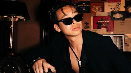 ZHU fait planer les dancefloors avec Smoke Up In The Air