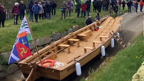Gouarec: inauguration du bachot "Gwareg" sur le canal de Nantes à...
