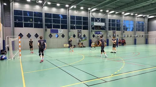 Lorient et Rennes continuent leur bon début de saison en Ligue 1 ,...