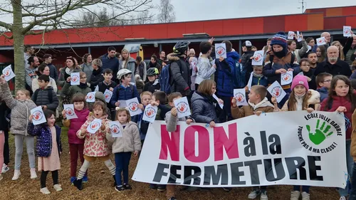 Une classe menacée de fermeture à l'école Julie Daubié de Saint-Ségal