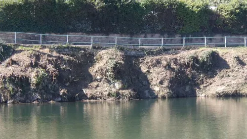 RD618 à Saint-Girons : un mur de soutènement en construction pour...
