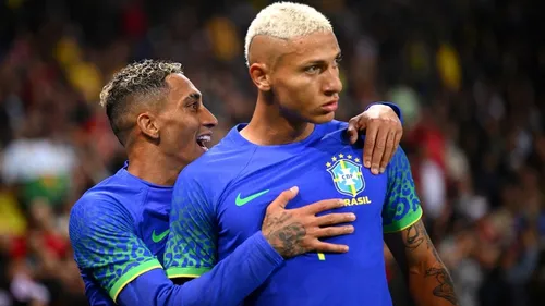 Un joueur de l’équipe de foot brésilienne, cible d'un jet de banane