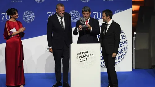 Espagne : polémique autour d'une romancière à succès qui était en...