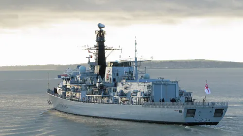 Visite de Charles III : son navire de guerre à Bordeaux !